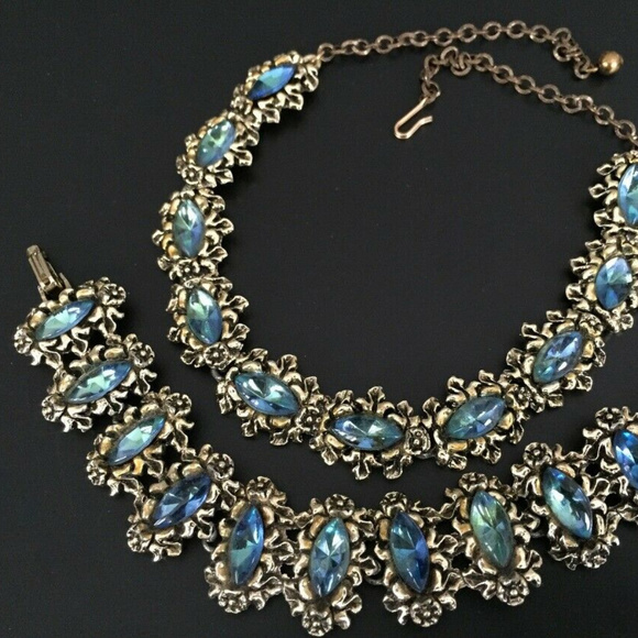 SOLD vtg Blue Givre Glass Necklace Bracelet Set - Picture 4 of 7